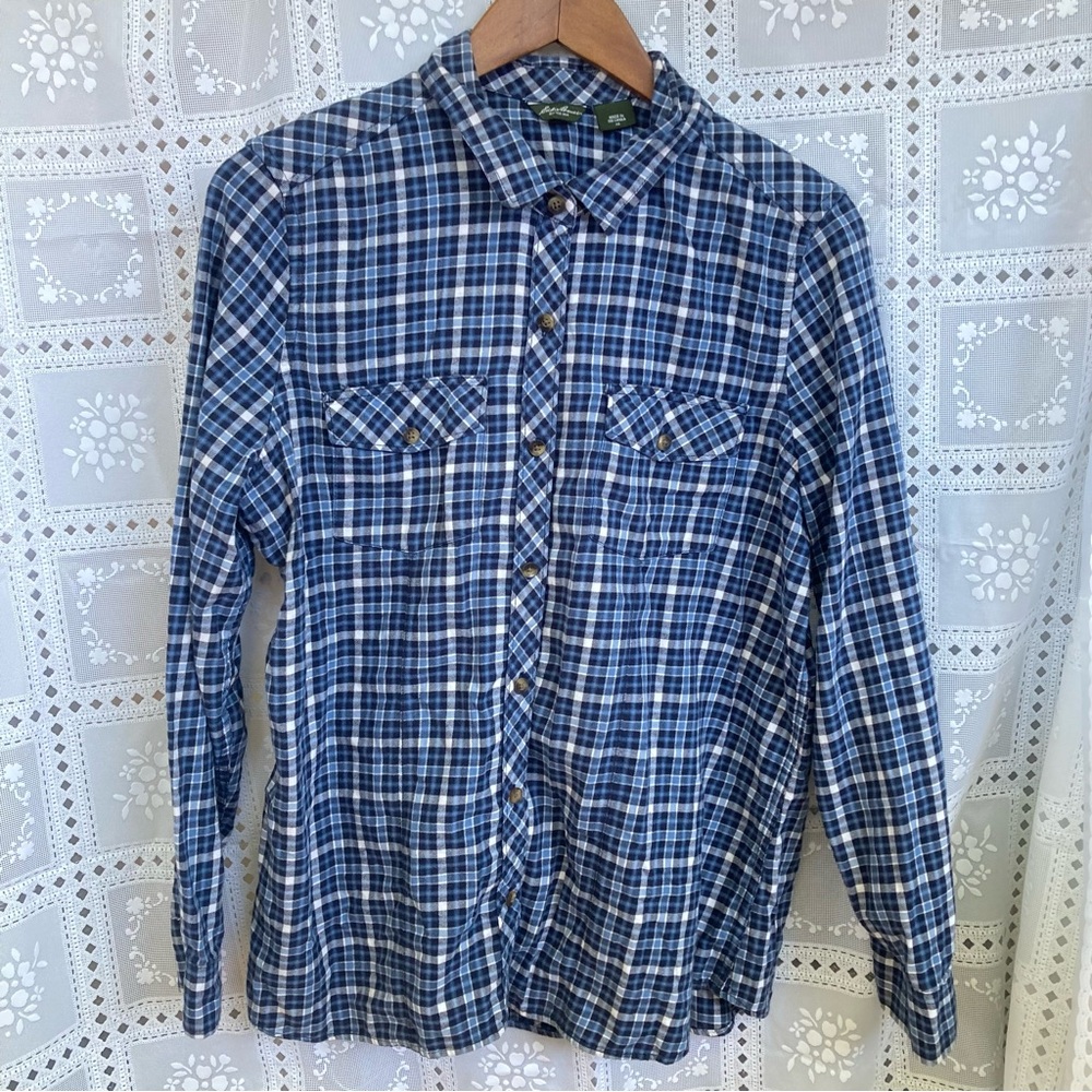 Eddie Bauer flannel blue and white collar long sleeve shirt size extra large